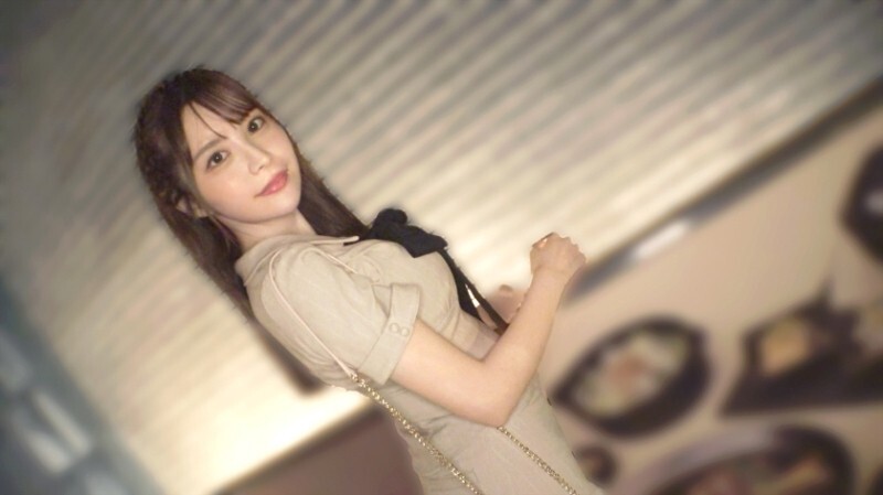 SIRO-5641 「超大 G 罩杯巨乳妹子来了！！吸吮她年轻充满活力的身体。她天真无瑕的脸是无与伦比的。它扭曲着快乐，但这也很好......[第一张