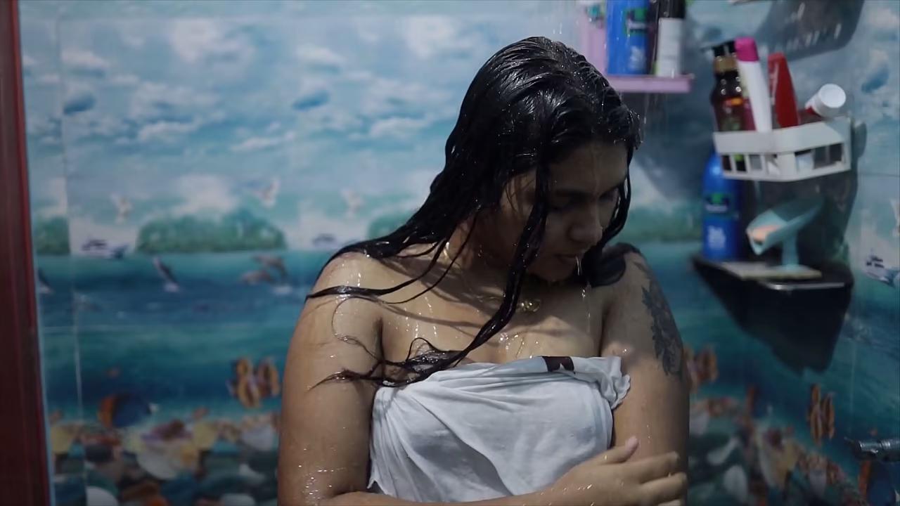 Steamy Romantic Bath with Sexy 继姐