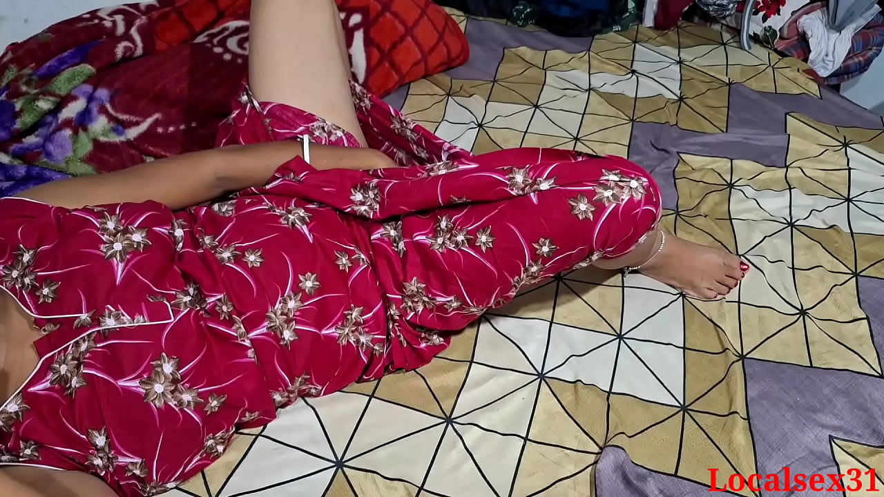 年轻的 Bhabhi chudai 黑鸡巴（官方视频由 Localsex31 提供）
