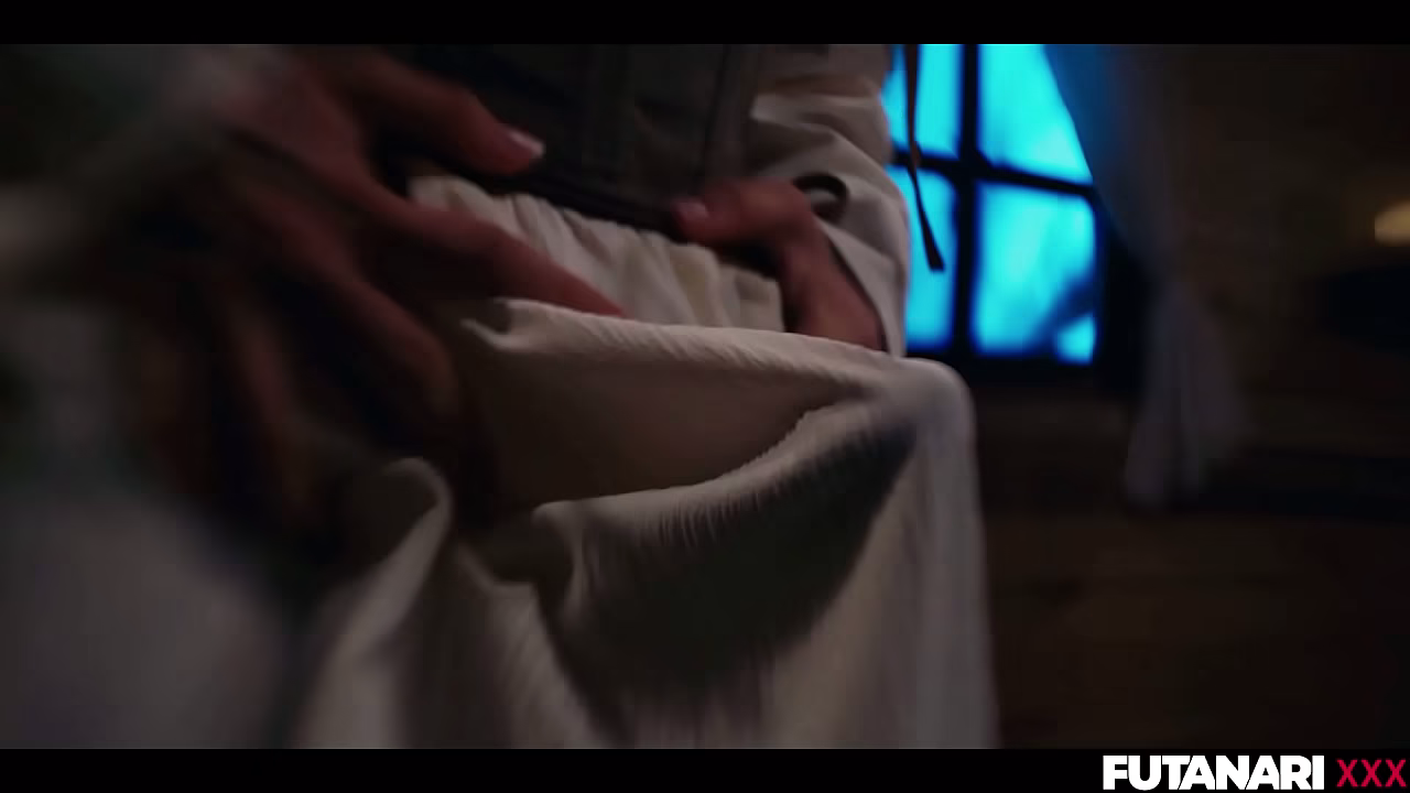 黑发 Futanari 射液 乌木 - Sarah Heizel