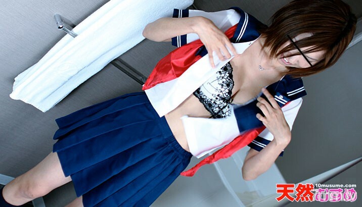 032710-01 巨乳重获青春X水手服！