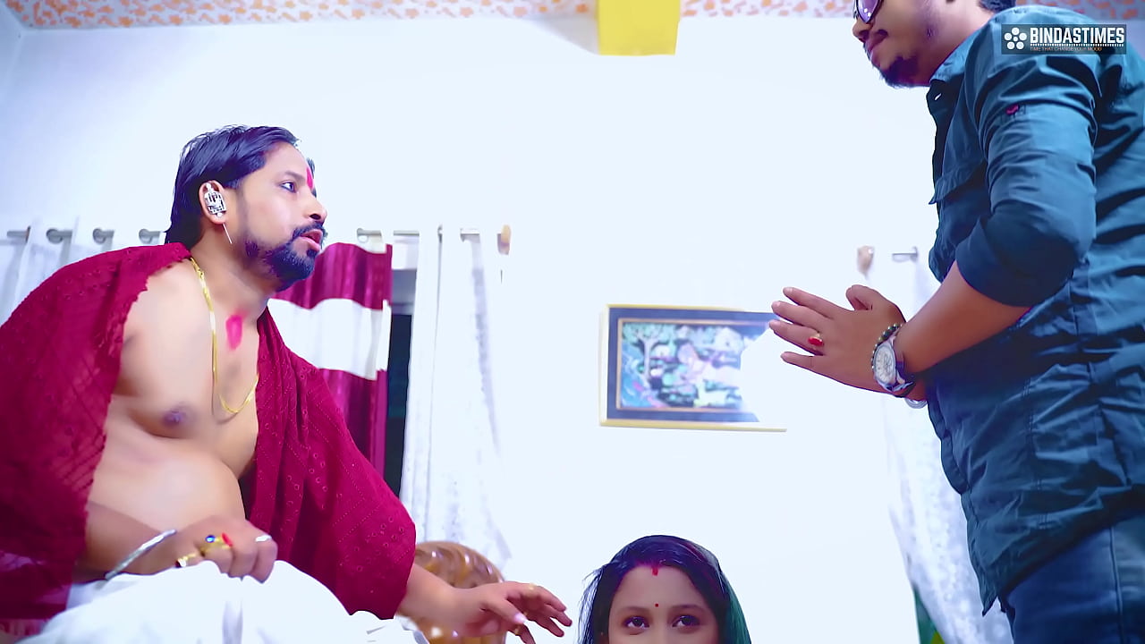 Tharki Dhogi Baba 以生孩子和射精为借口操了 Bhabhiji（印地语音频）