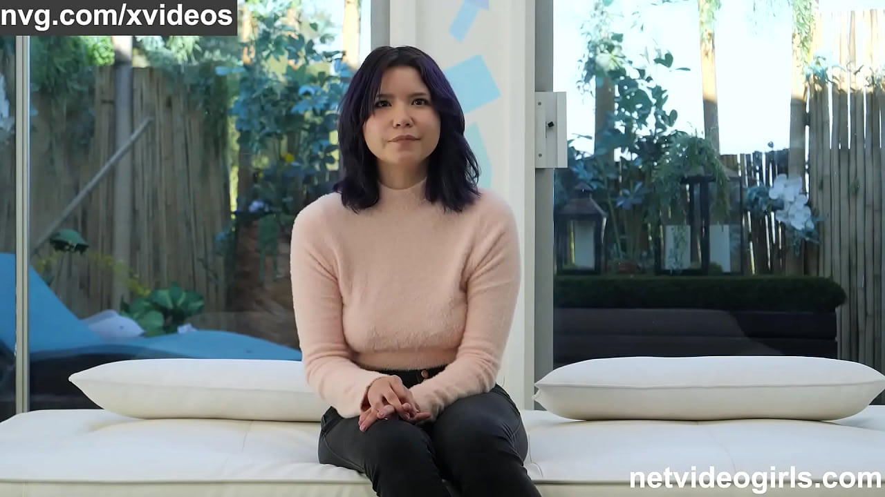 甜美外向的亚洲女孩操她生命中的第五个男人