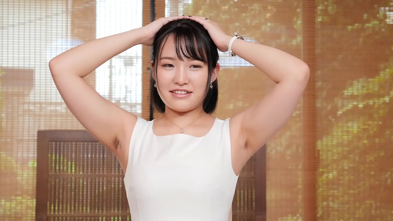 「随风摇曳的明显废发绝不是浪费」美丽的 rm 头发妻子展示的万岁中出性爱！ !!小泽铃音，30岁，首次AV亮相<附摘要>