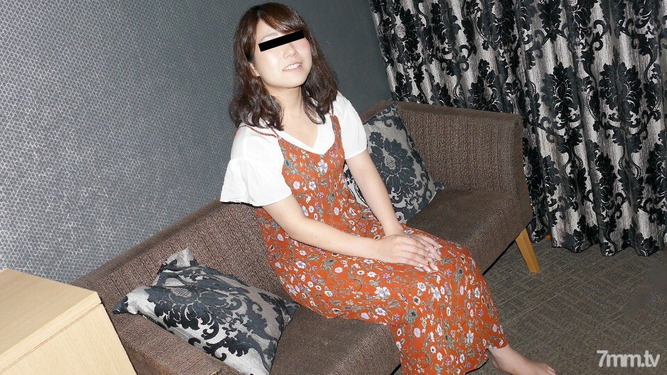 062421-01 一个整洁的女孩，射精是一个鬃毛猫