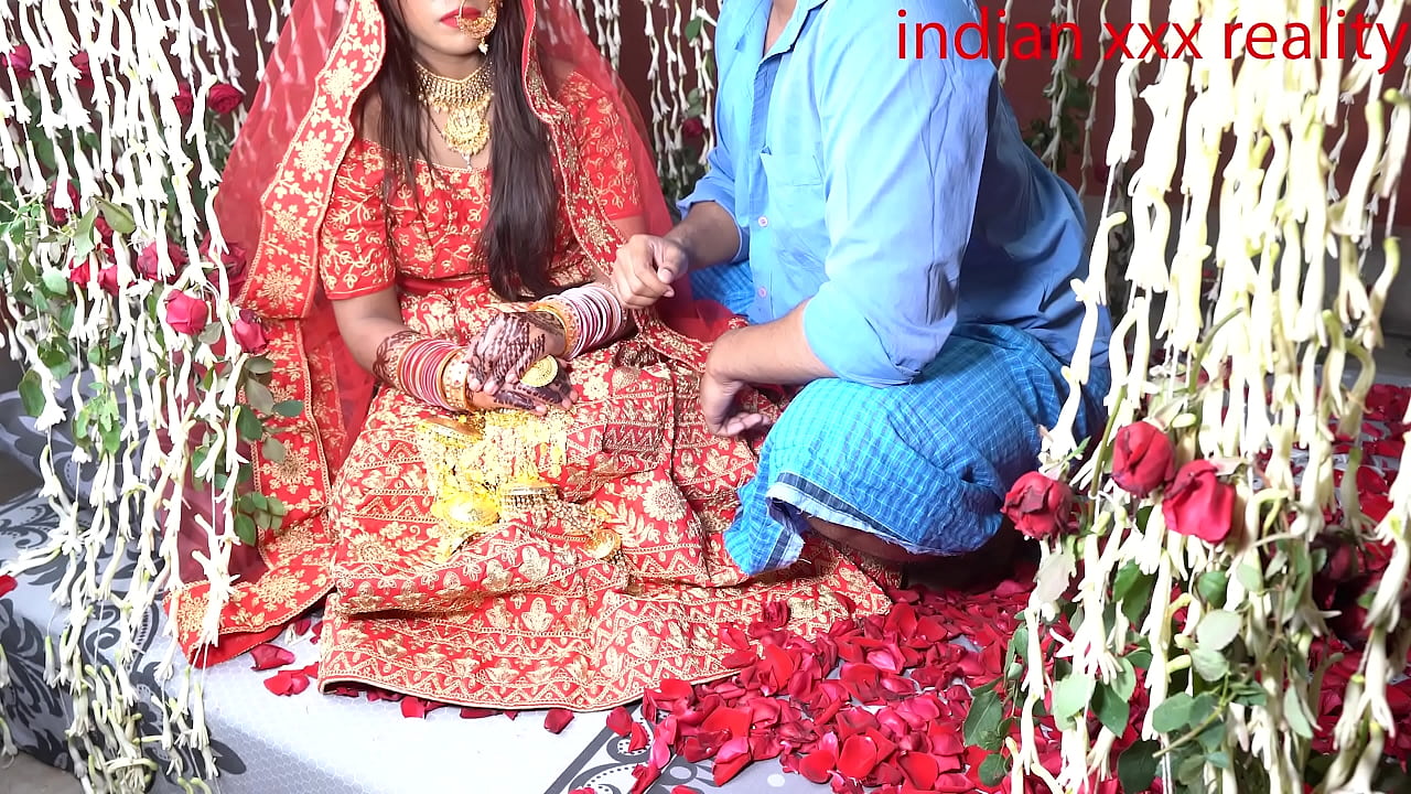 印度步骤妈妈德西 Suhagrat XXX Suhagrat 婚姻印地文 Suhagrat XXX