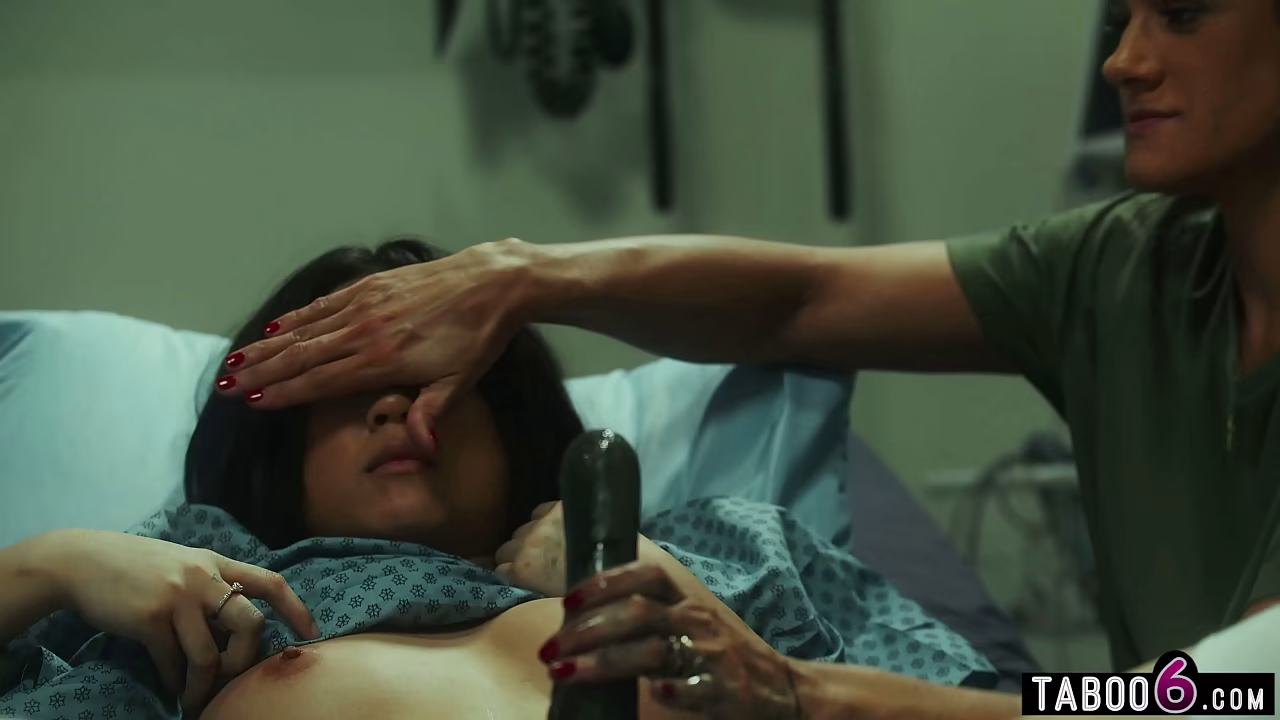 Insane mutation growth on her Asian 年轻女性 继女 Lulu Chu