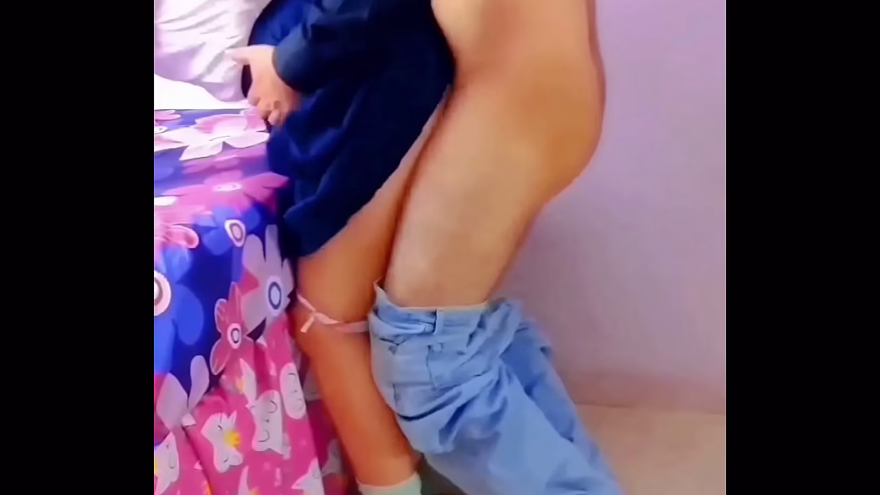 They really FUCK a MEXICAN STUDENT! They DO EVERYTHING to her and she DOESN'T SAY ANYTHING, After CLASS! (REAL Amateur with 学生)