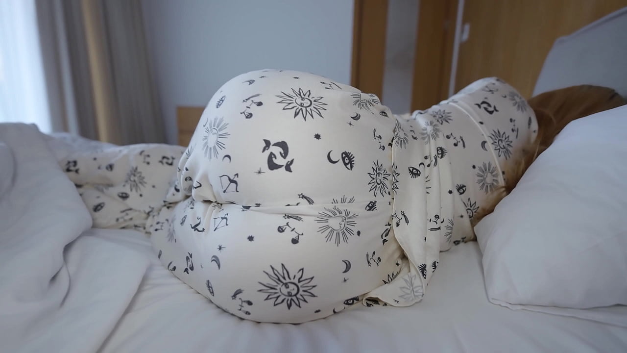 POV naughty 继姐 fucks in different positions and takes creampie on the bed