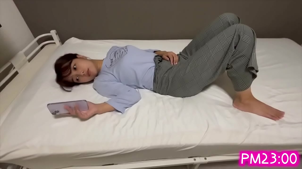 【女大学生日常视频】大多数独居女大学生每天都会自慰，以获得良好的感觉。