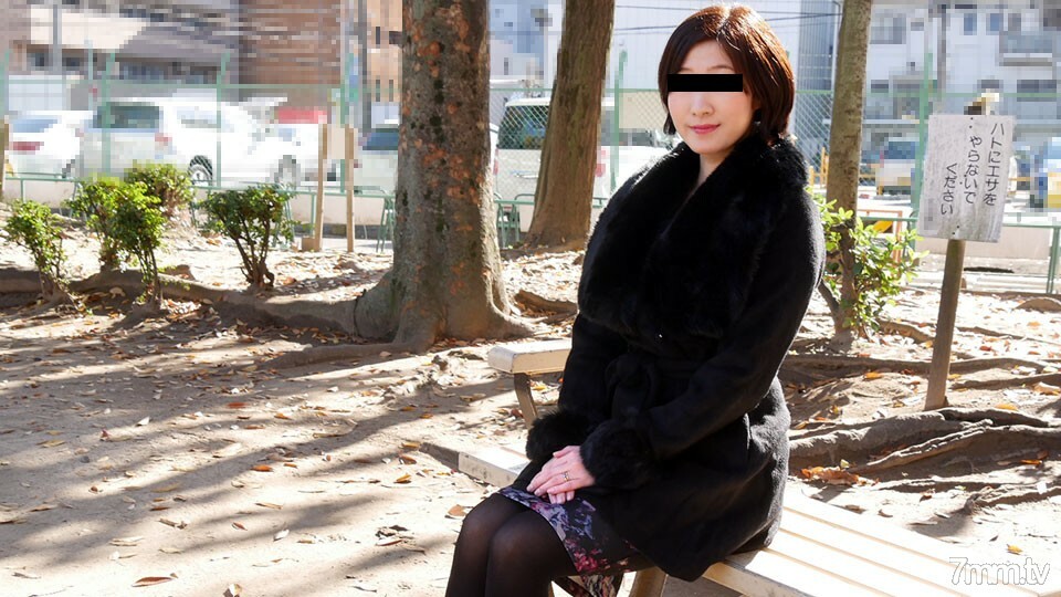 102018-360 业余妻子的第一次拍摄文档70 中山美沙子