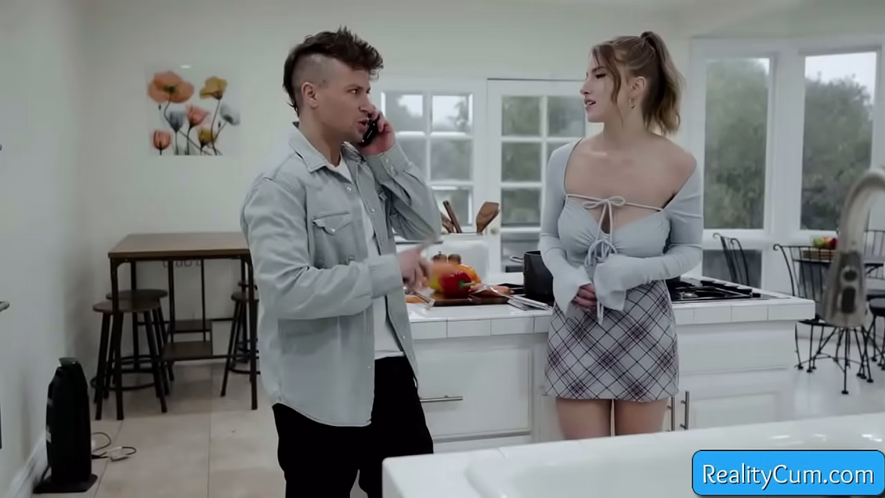 Realitycum.com 呈现：饥渴的 Octavia Red 和 Jay Romero 的乳房巨大