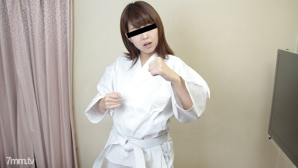 122919-01 空手道美女的猥亵者斥法被击败~