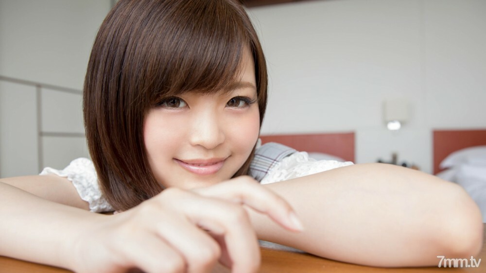 651-NATSUKI-01 Moe Kyun H / Natsuki，一个年轻的剃光女孩