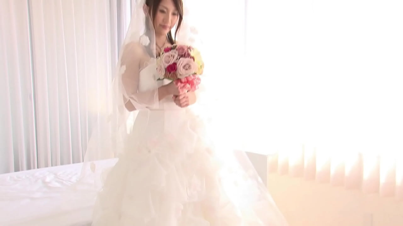 日本选美皇后向您展示她如何抚摸自己以及她与男友的相处方式