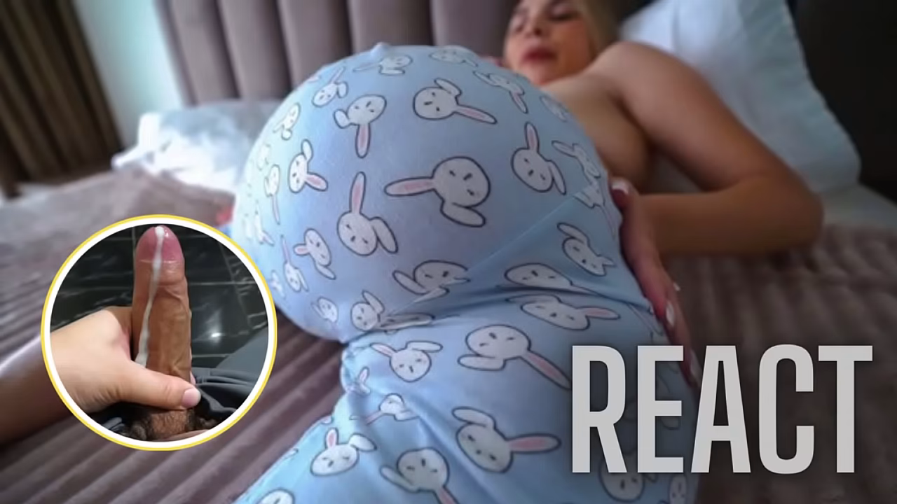 React: 继母 seduces stepson by watching porn in morning with door open