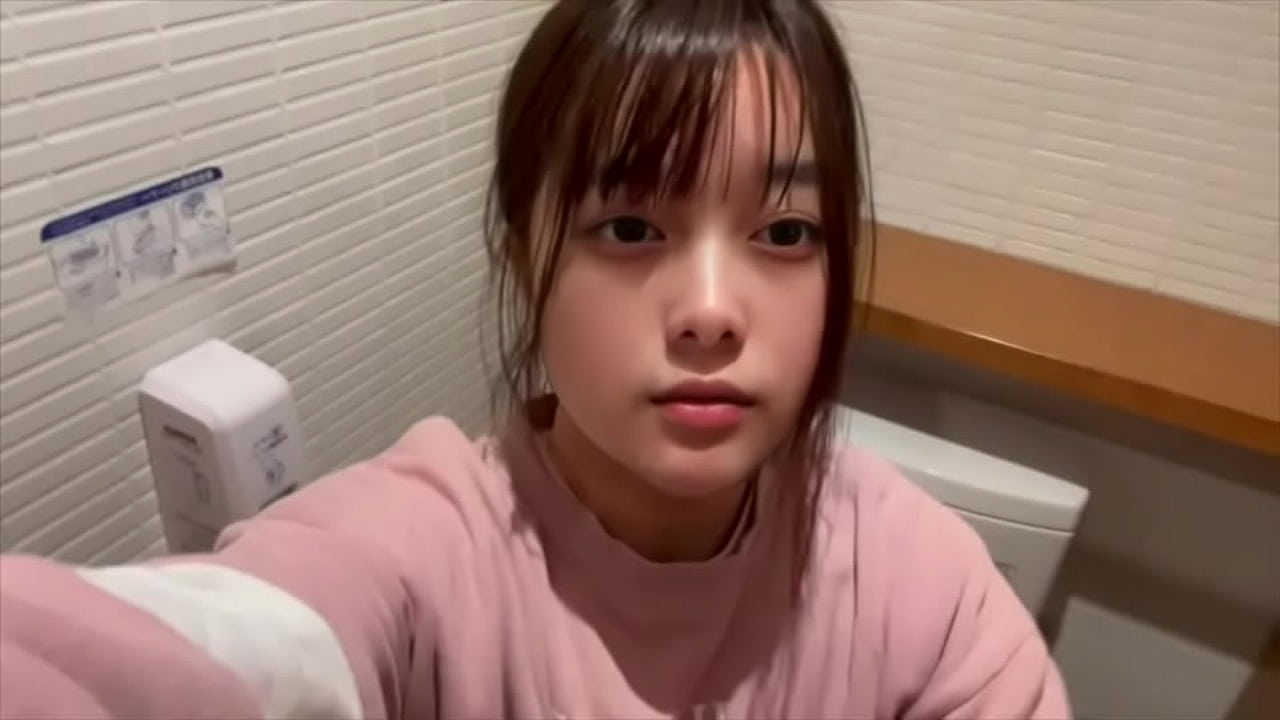 今天，一个女孩在手淫时会感到兴奋，即使有人在她旁边撒尿，因为她知道自己不应该这样做。