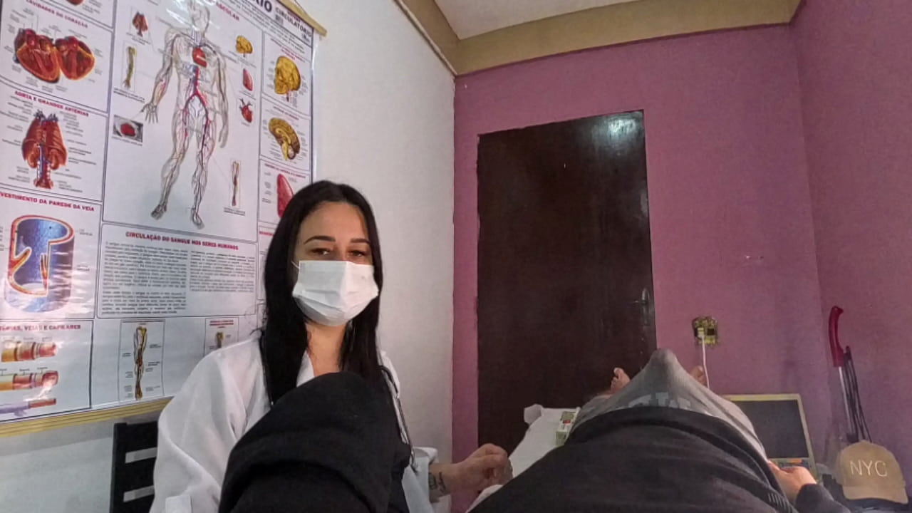 在护士面前意外勃起