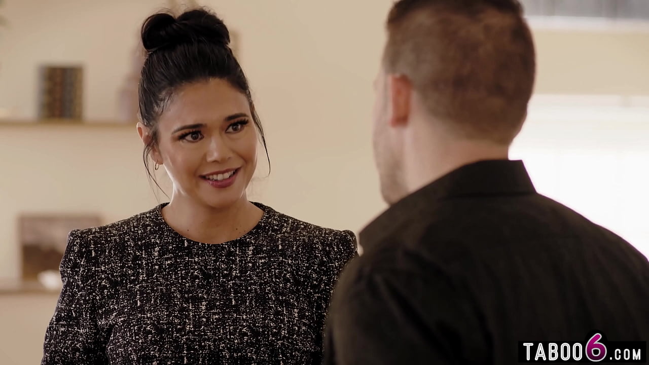 Mature granny Dana Vespoli gets with 继女s husband