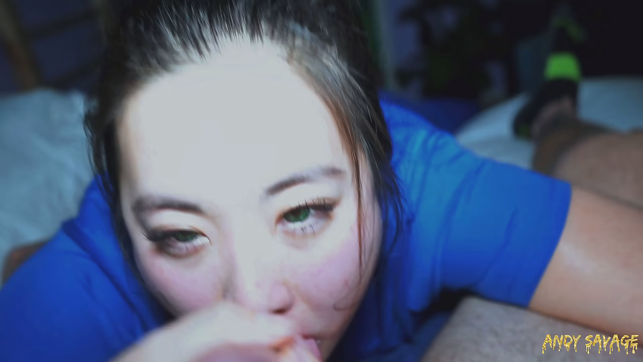 绿眼睛亚洲护士POV深喉