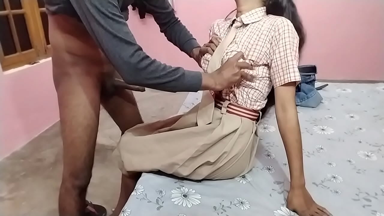 Indian cute desi village 大学生 come to my home and fucking with big cock