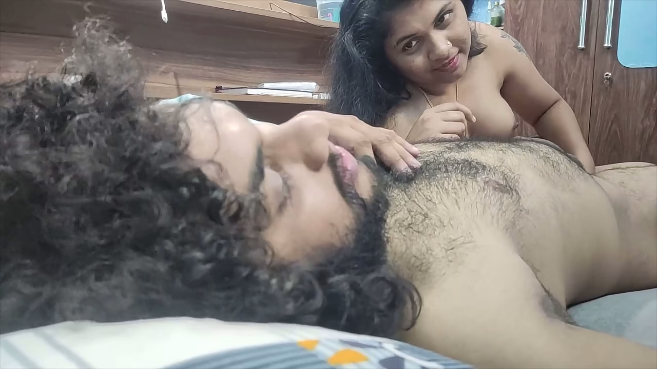 Hot Indian 继母 Handjob &amp; Cock Massage to Stepson